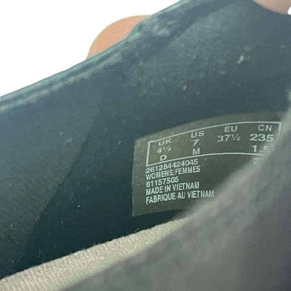 Clarks Womens Emslie Warren Side Button Shooties Black Leather Size 7M - Picture 7 of 7